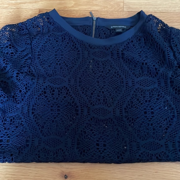 Banana Republic Navy Blue Top - Picture 2 of 6